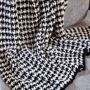 The Checkpoint Throw Easy Houndstooth Crochet pattern